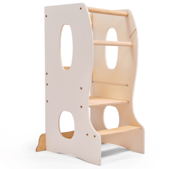 Wooden children's阶梯椅 on a white background